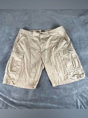 Levi's Cargo Shorts Mens 40 Beige Cotton Flat Front Casual Utility Y2K  EUC